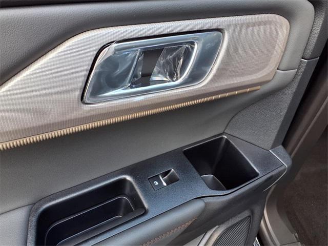 new 2025 Ford Explorer car, priced at $39,405