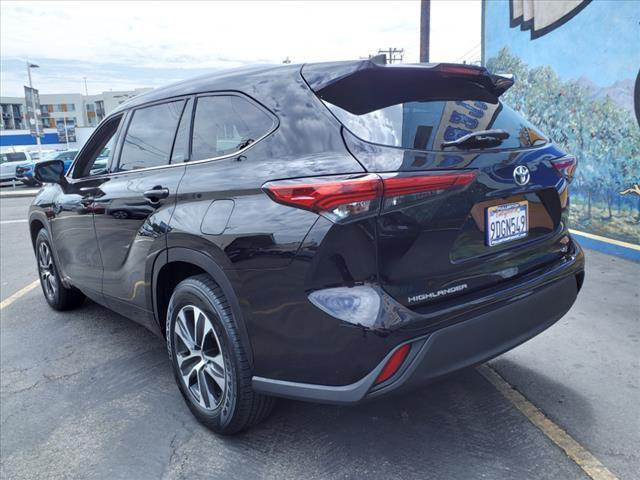 used 2020 Toyota Highlander car, priced at $28,970