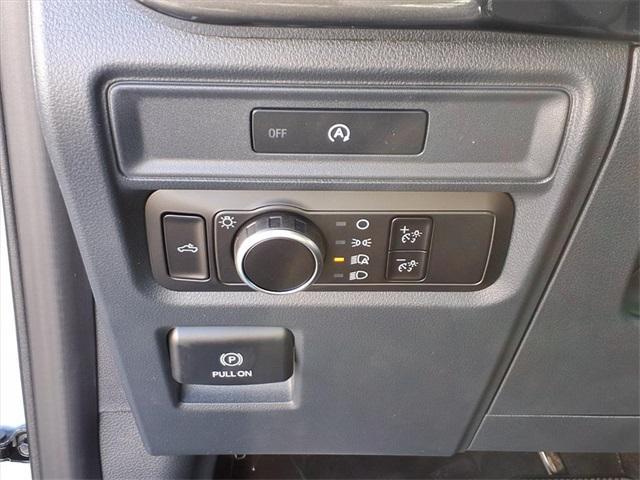 new 2025 Ford F-150 car, priced at $50,915