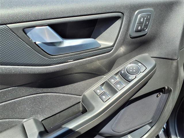 used 2023 Ford Escape car, priced at $27,999