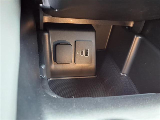 new 2025 Ford Explorer car, priced at $39,245