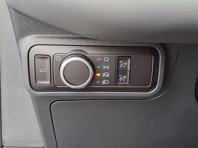 new 2025 Ford Explorer car, priced at $39,245