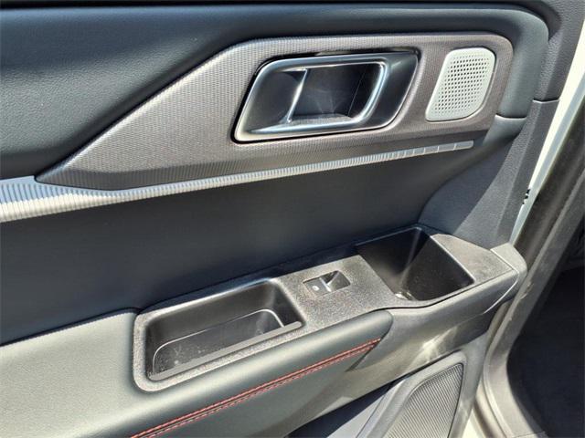 new 2025 Ford Explorer car, priced at $62,675