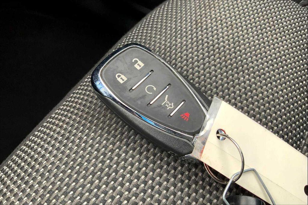 used 2023 Chevrolet Traverse car, priced at $27,999