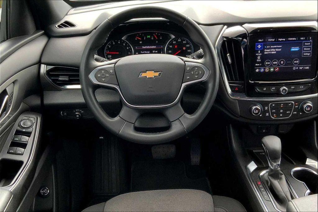 used 2023 Chevrolet Traverse car, priced at $27,999