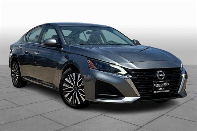 used 2023 Nissan Altima car, priced at $20,999