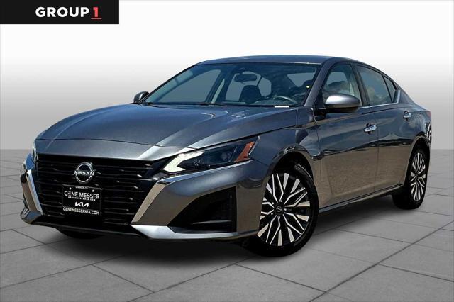 used 2023 Nissan Altima car, priced at $20,999