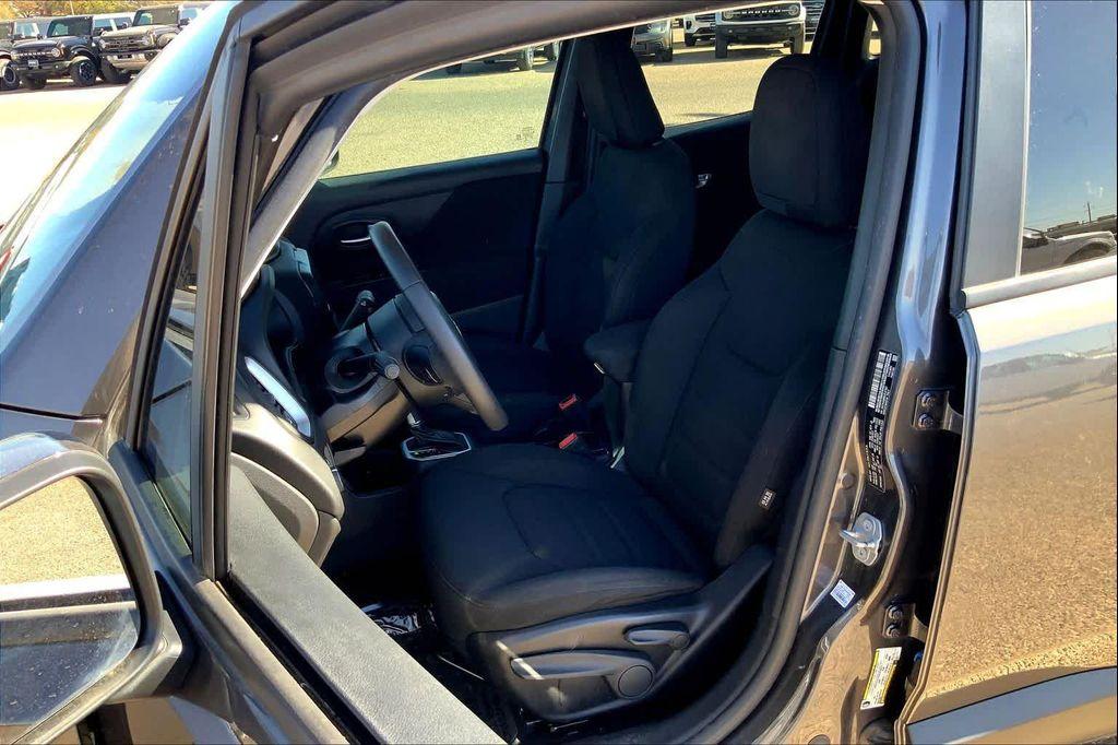 used 2020 Jeep Renegade car, priced at $12,499