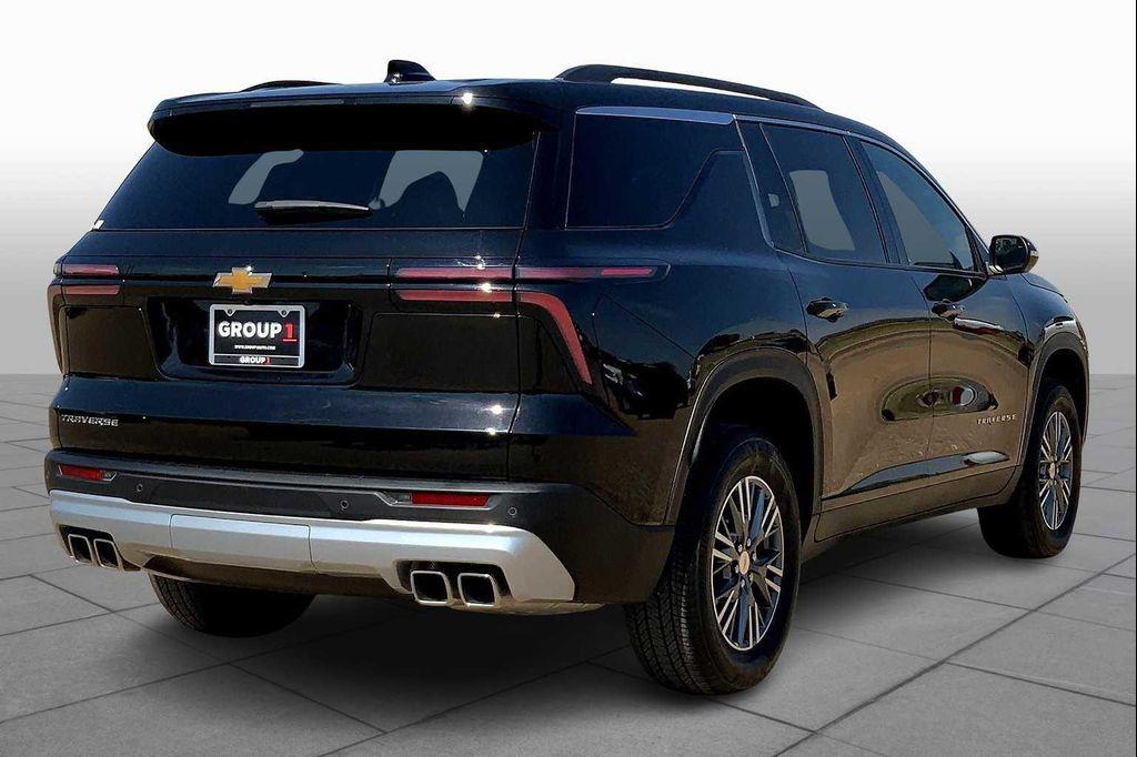 used 2025 Chevrolet Traverse car, priced at $35,999