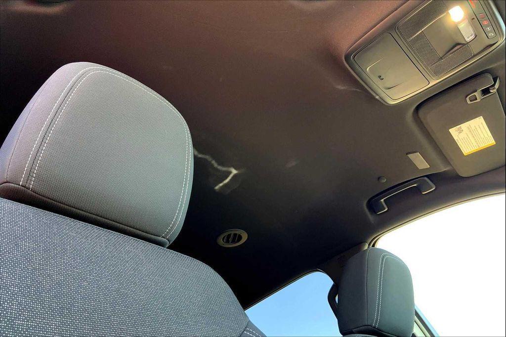 used 2025 Chevrolet Traverse car, priced at $35,999