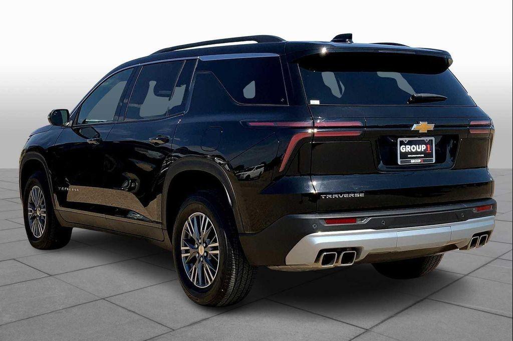 used 2025 Chevrolet Traverse car, priced at $35,999