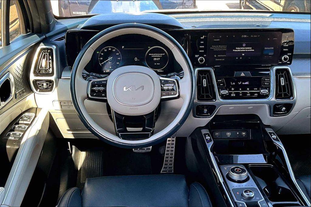 used 2023 Kia Sorento Hybrid car, priced at $26,999