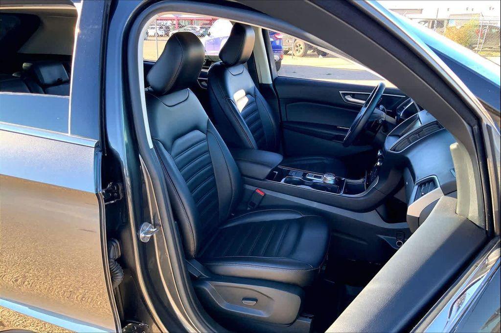 used 2020 Ford Edge car, priced at $16,999