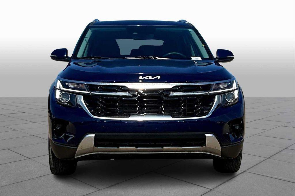used 2025 Kia Seltos car, priced at $26,999