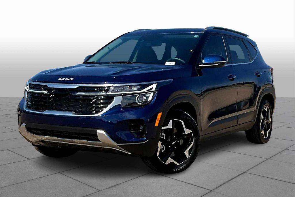 used 2025 Kia Seltos car, priced at $26,999