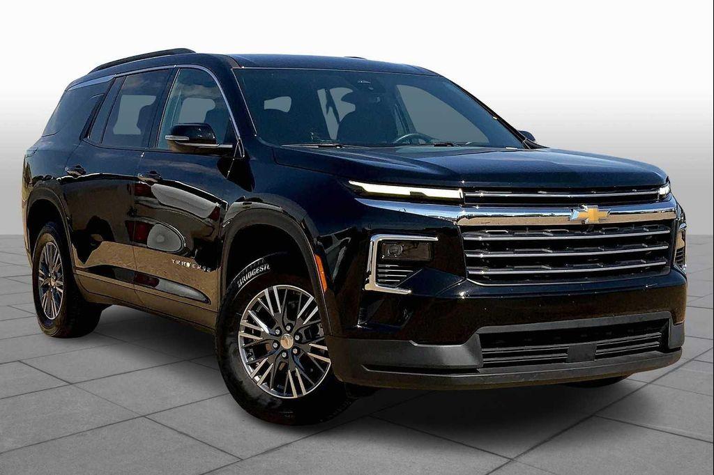used 2025 Chevrolet Traverse car, priced at $36,995