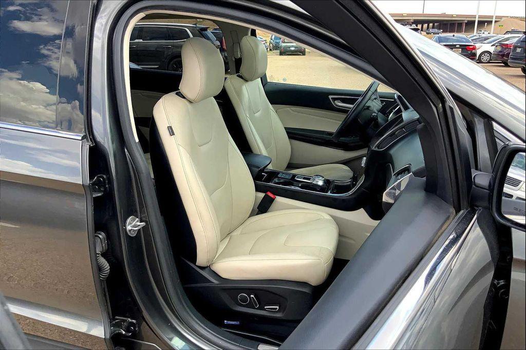 used 2019 Ford Edge car, priced at $14,999