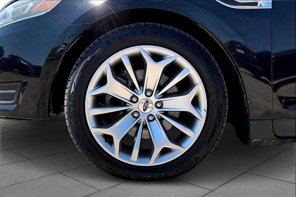 used 2019 Ford Taurus car, priced at $12,999