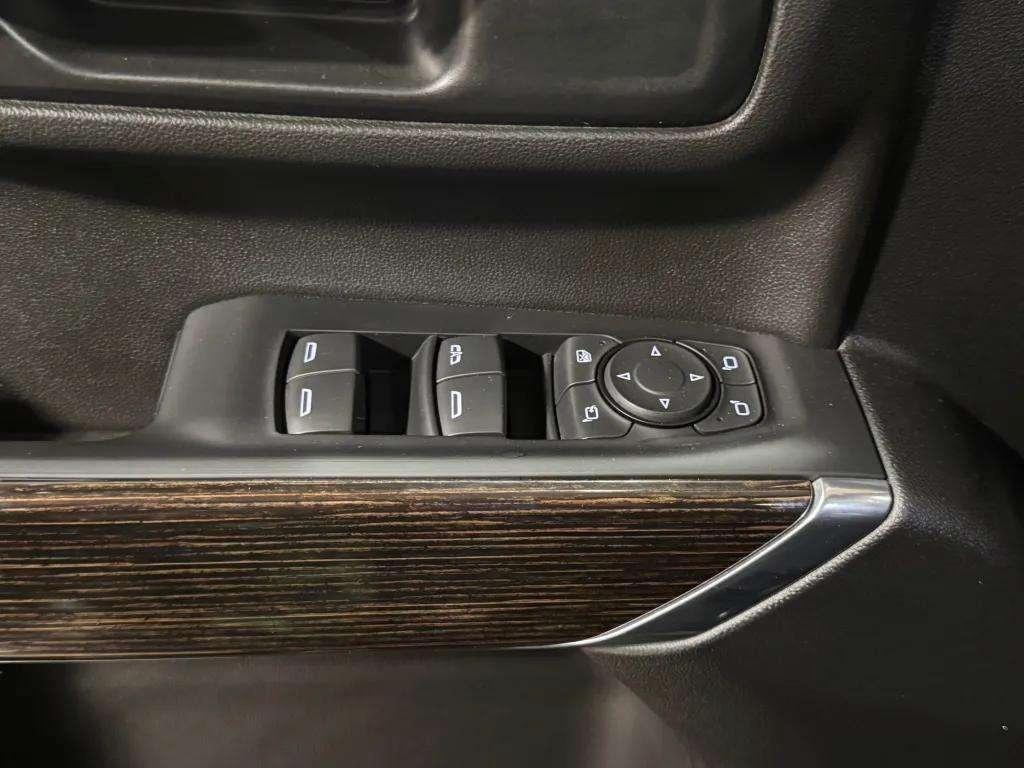 used 2022 GMC Sierra 2500 car, priced at $42,696