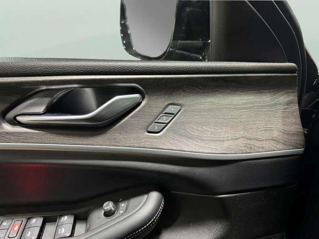 used 2022 Jeep Grand Cherokee L car, priced at $31,987