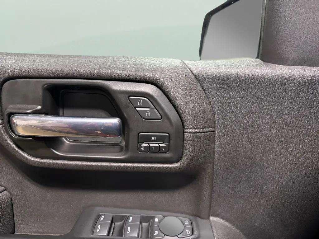 used 2021 GMC Sierra 1500 car, priced at $38,566