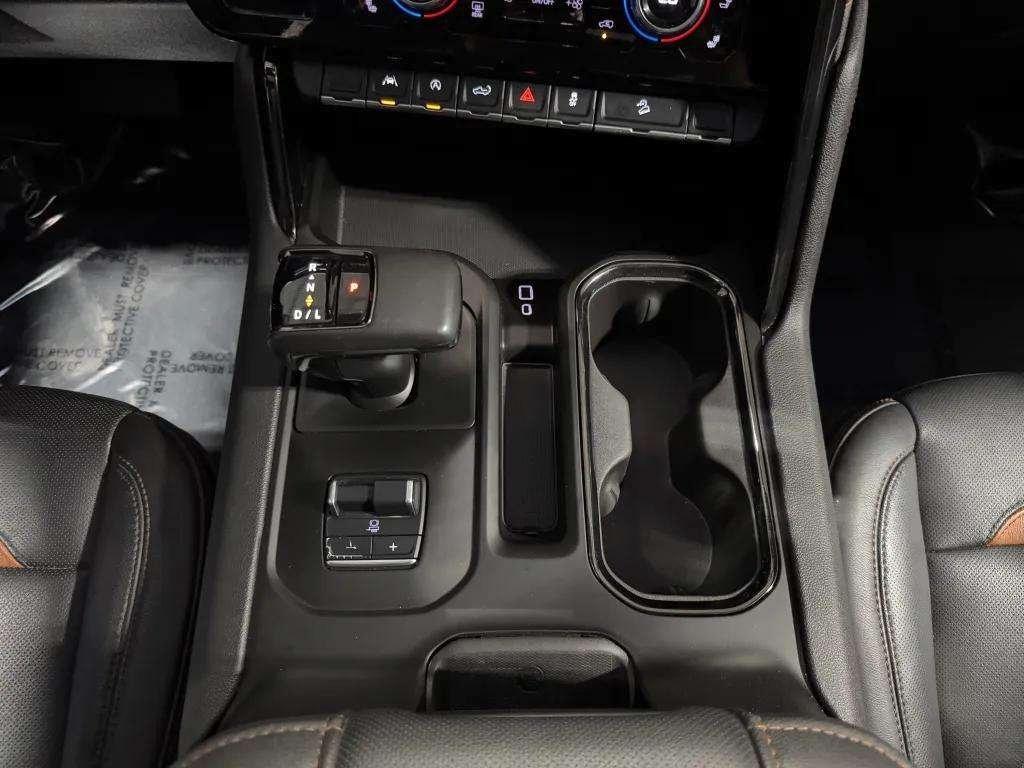 used 2022 GMC Sierra 1500 car, priced at $50,380