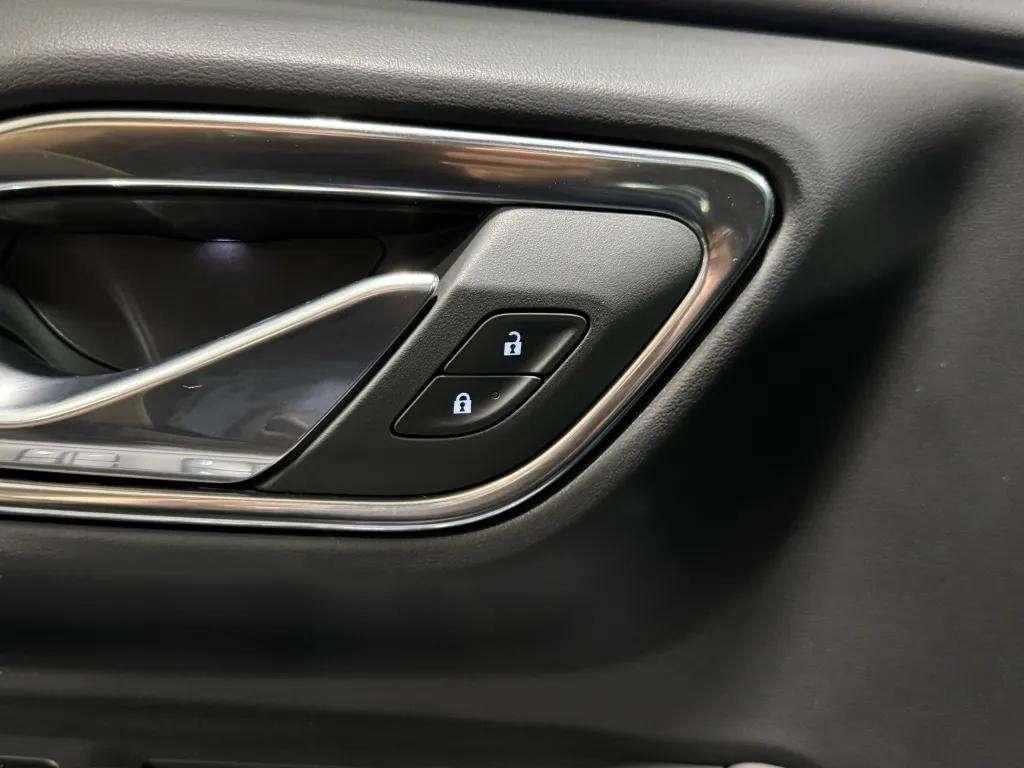 used 2024 GMC Yukon XL car, priced at $68,995