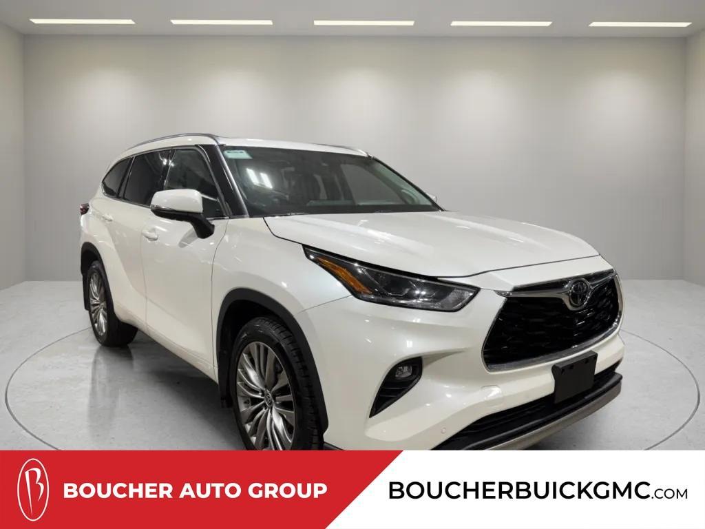 used 2021 Toyota Highlander car, priced at $40,995