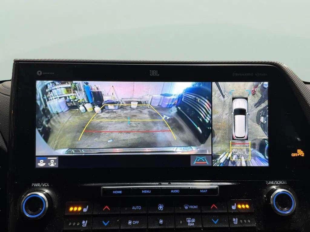 used 2021 Toyota Highlander car, priced at $40,995