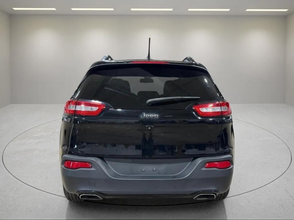 used 2018 Jeep Cherokee car, priced at $11,858