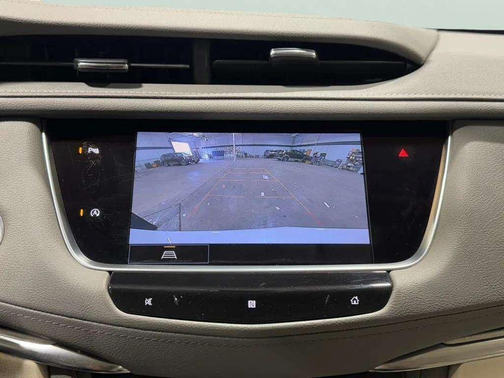 used 2021 Cadillac XT5 car, priced at $26,981