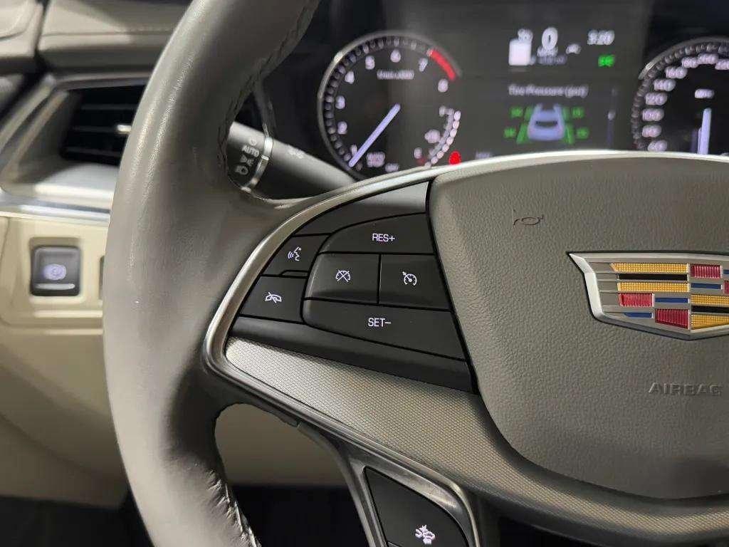 used 2021 Cadillac XT5 car, priced at $26,981
