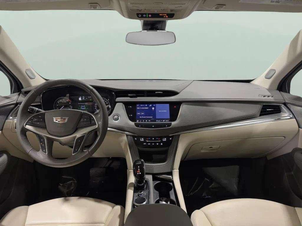 used 2021 Cadillac XT5 car, priced at $26,981