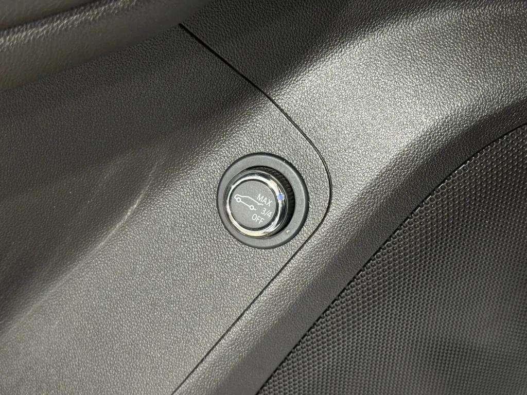 used 2023 GMC Acadia car, priced at $36,998