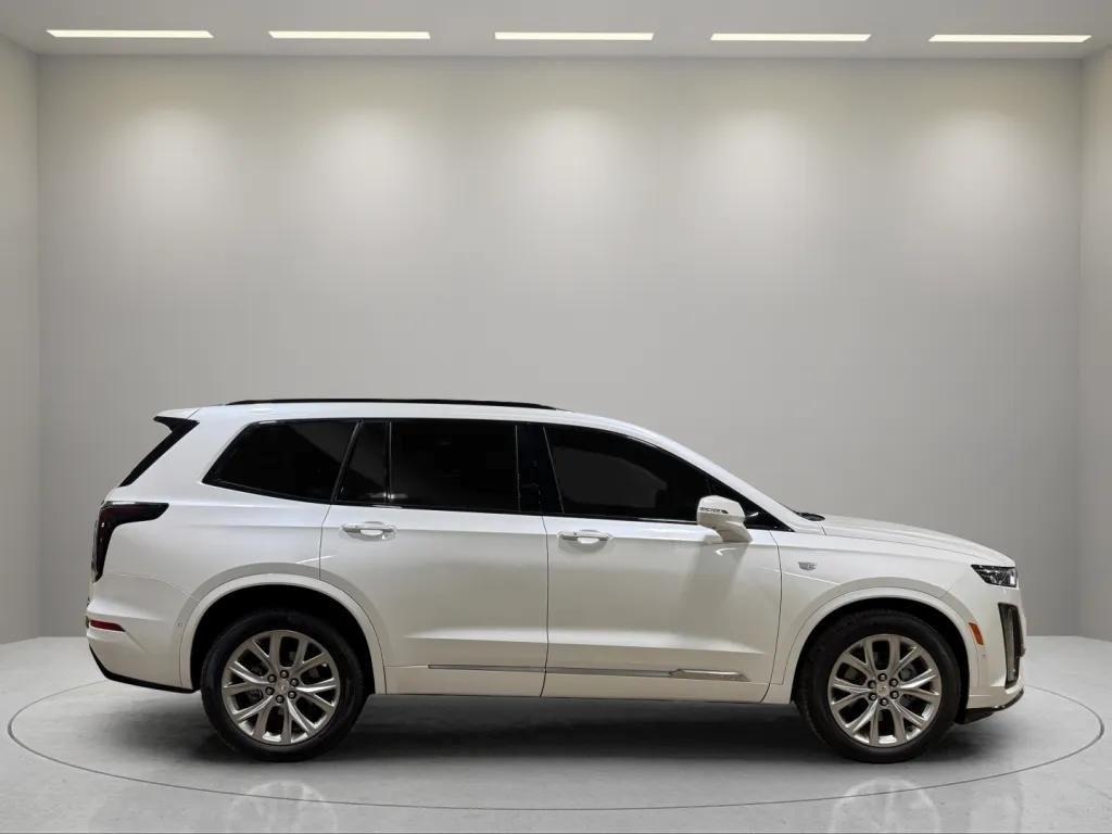 used 2020 Cadillac XT6 car, priced at $32,995