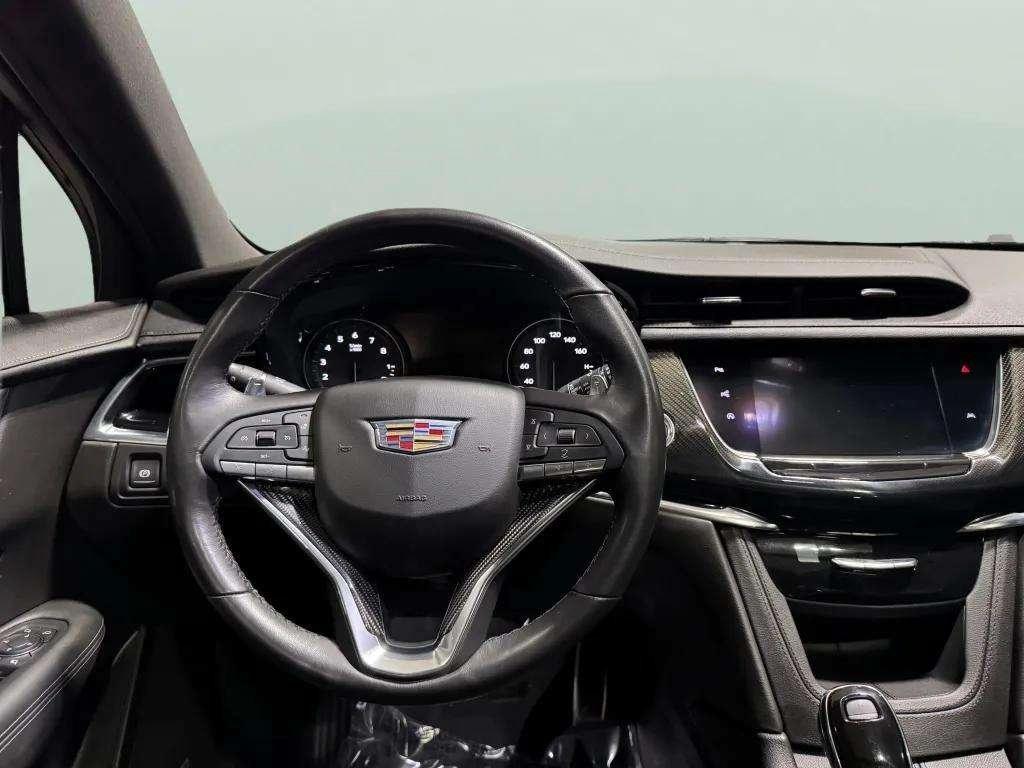 used 2020 Cadillac XT6 car, priced at $32,995