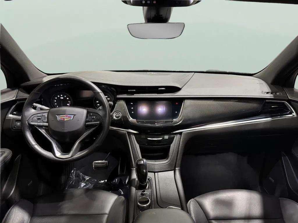used 2020 Cadillac XT6 car, priced at $32,995