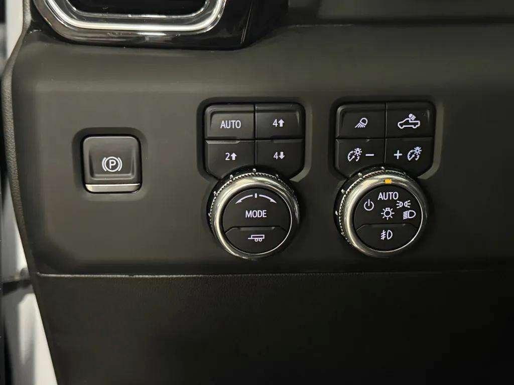 used 2024 GMC Sierra 2500 car, priced at $79,998
