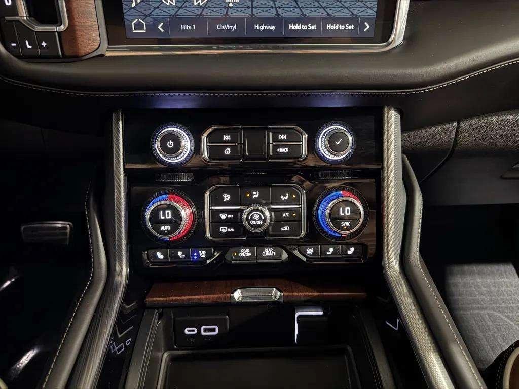 used 2023 GMC Yukon XL car, priced at $74,998