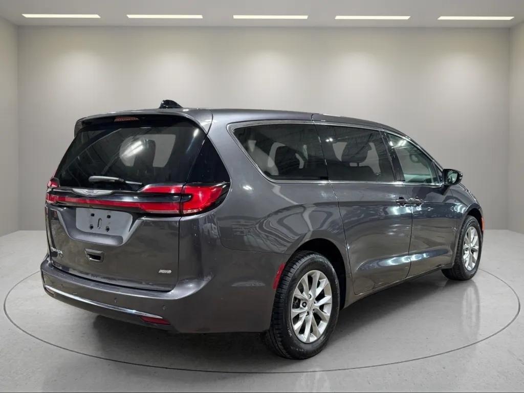 used 2023 Chrysler Pacifica car, priced at $31,998