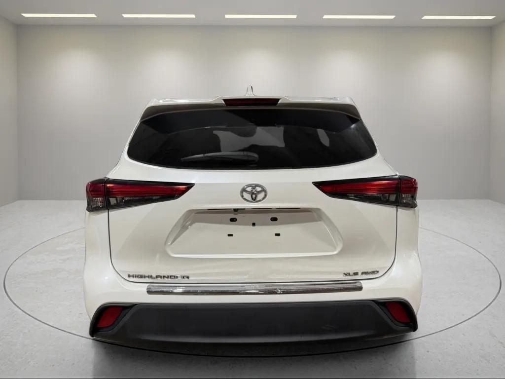 used 2020 Toyota Highlander car, priced at $24,607