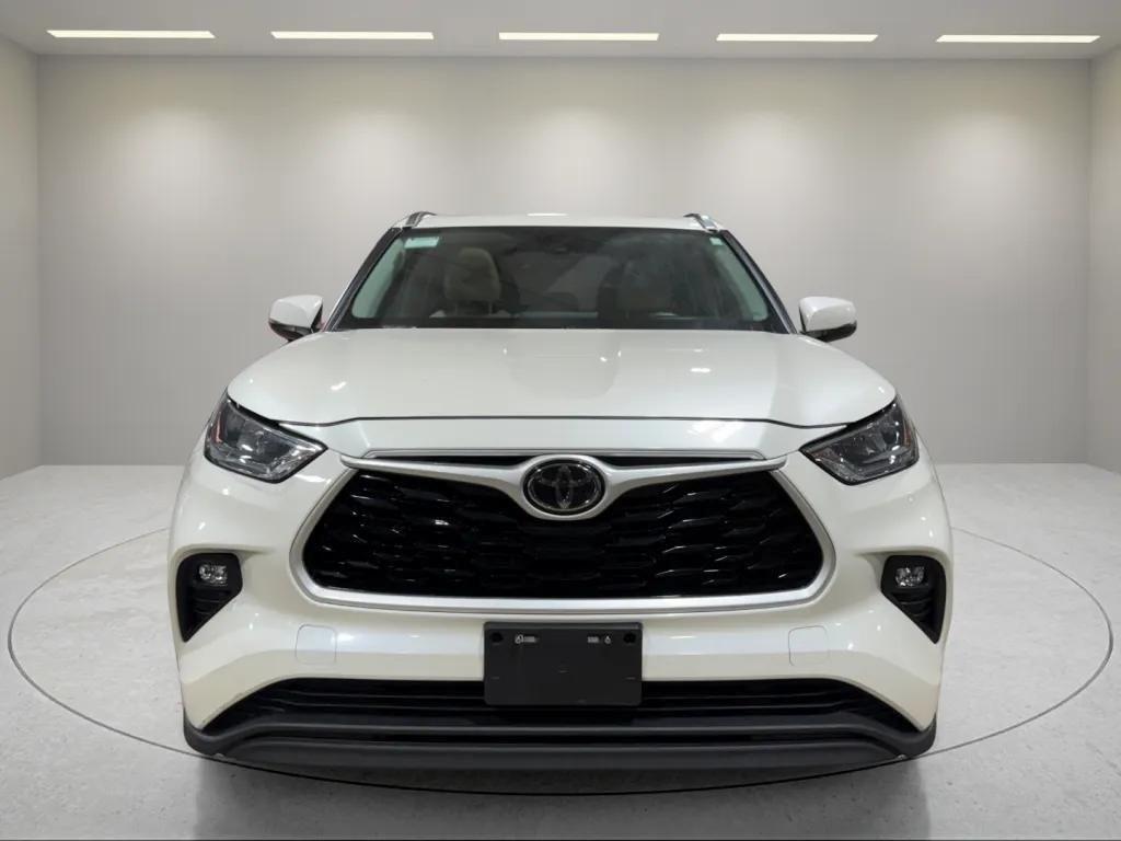 used 2020 Toyota Highlander car, priced at $24,607