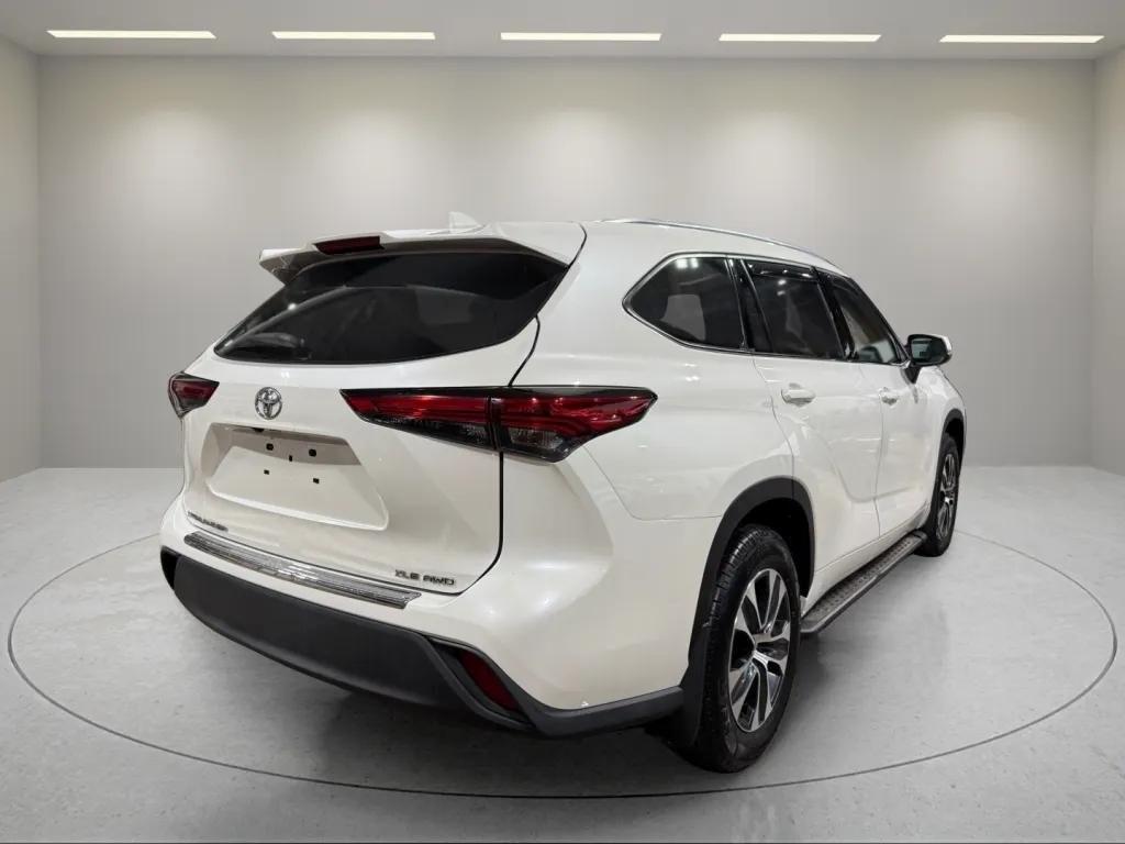 used 2020 Toyota Highlander car, priced at $24,607