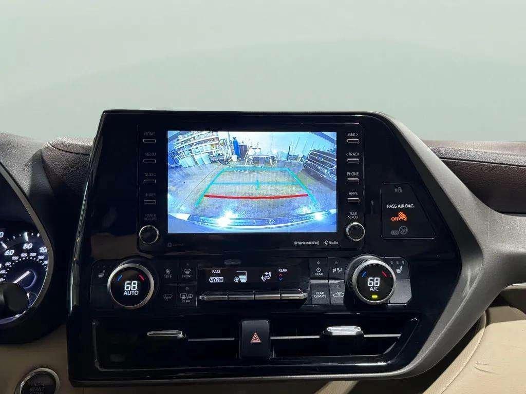 used 2020 Toyota Highlander car, priced at $24,607