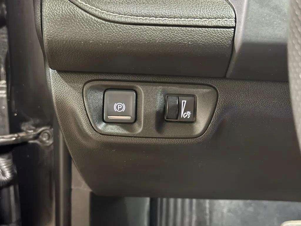 used 2022 GMC Acadia car, priced at $30,998