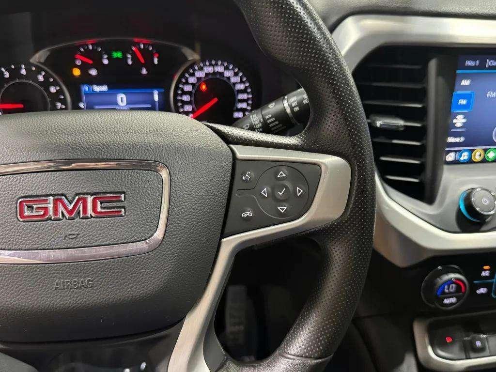 used 2022 GMC Acadia car, priced at $30,998