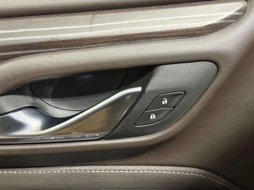 used 2024 GMC Yukon car, priced at $74,995