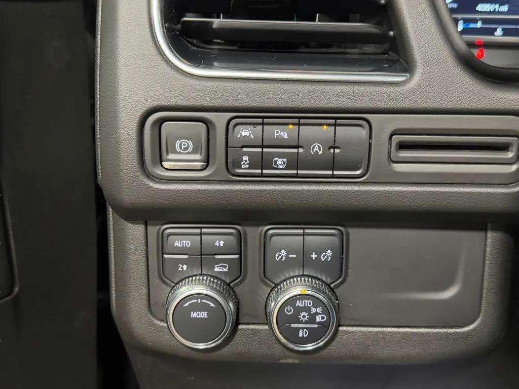 used 2023 GMC Yukon car, priced at $58,599
