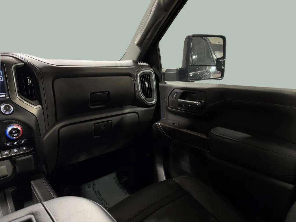 used 2022 GMC Sierra 2500 car, priced at $65,981