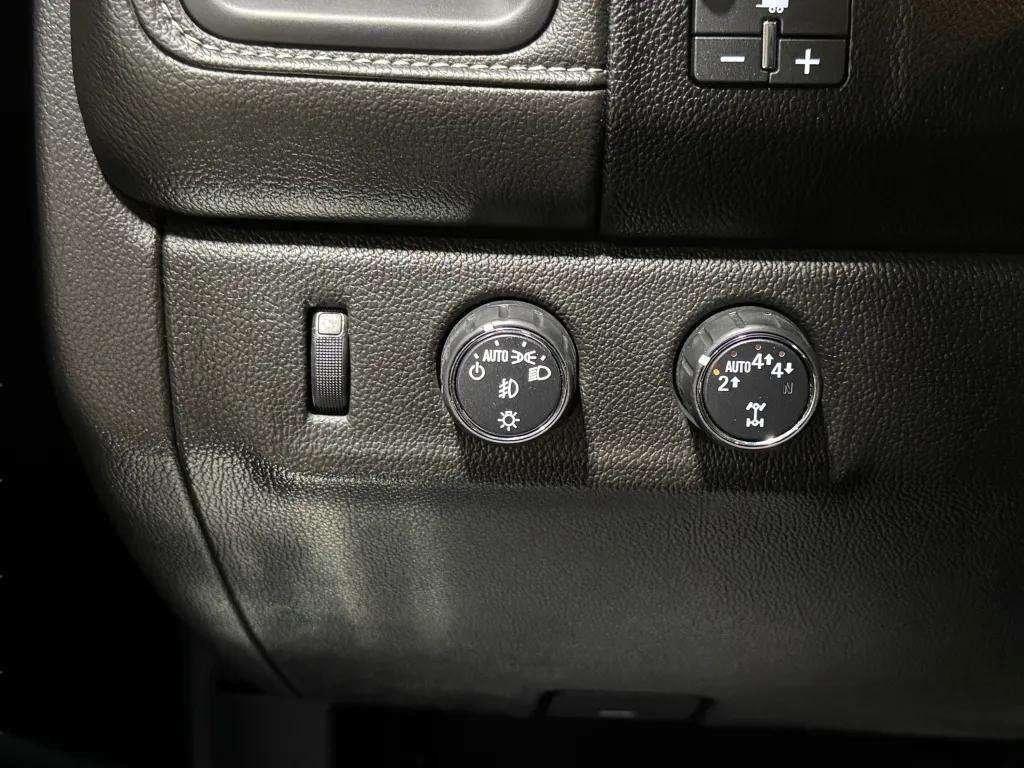 used 2020 GMC Canyon car, priced at $30,755